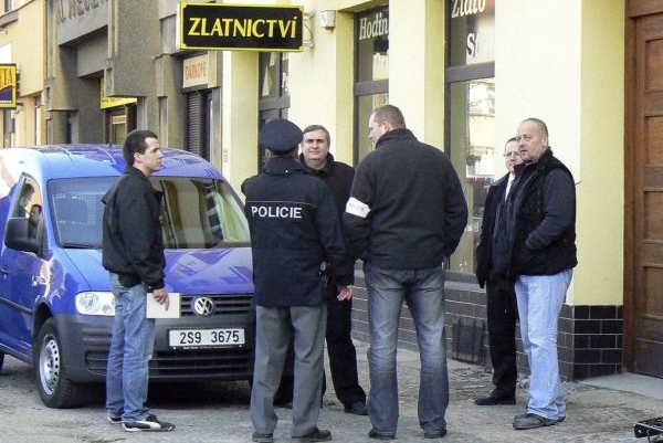 Policisté zastřelili 4. března v Lysé muže, jenž napadl družku a střílel. 