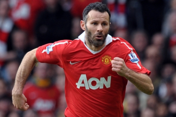 Ryan Giggs může získat další rekord. Ryan Giggs může získat další rekord.