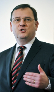 Premiér Petr Nečas.