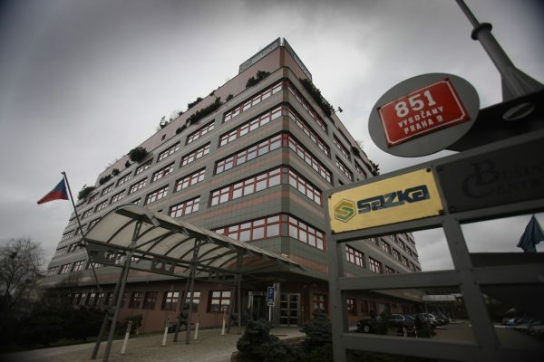 Insolvenční správce chce zamezit nakládat Sazce s majetkem.