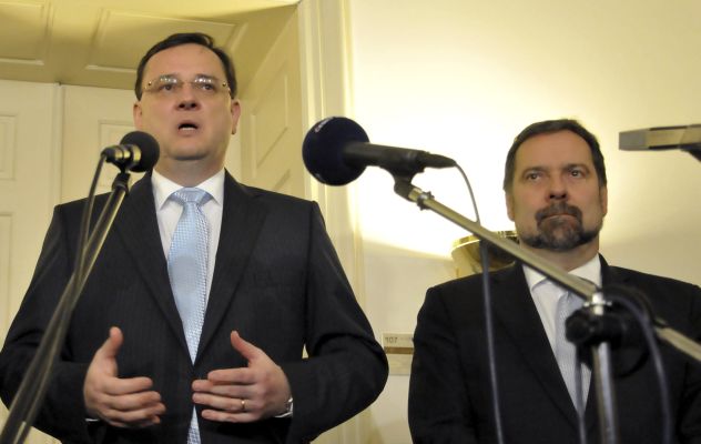 Petr Nečas a Radek John.
