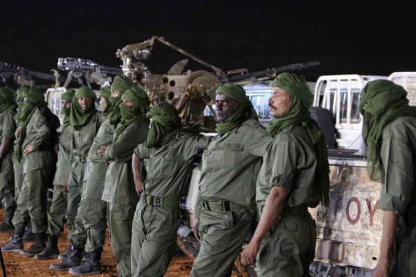 Tuaregové ve zbrani mají s plukovníkem Kaddáfím dobré vztahy.