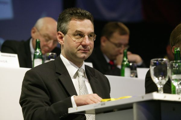 Europoslanec Jan Zahradil byl zvolen do čela Evropské konzervativní a reformní skupiny. 