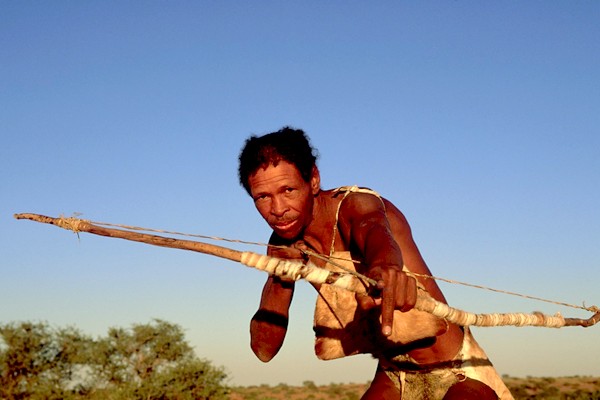 Sanové z Kalahari mohou být přímými potomky prvních lidí Homo sapiens, kteří dodnes žijí v oblasti vzniku našeho druhu.