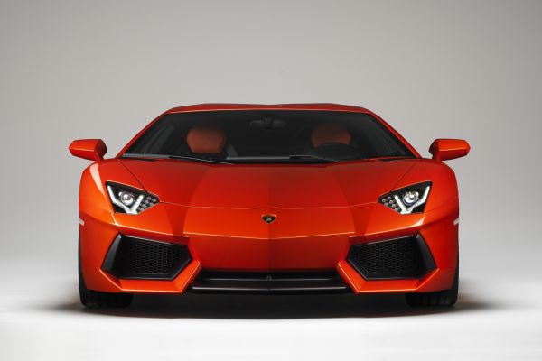 Lamborghini Aventador LP700-4.