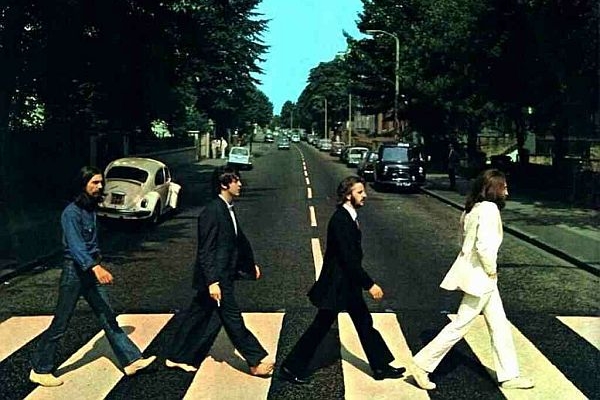 Přechod před Abbey Road se stal nedávno kulturní památkou.