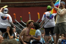 Až poslední dobou začínají někteří z ortodoxních Židů homosexualitu akceptovat.