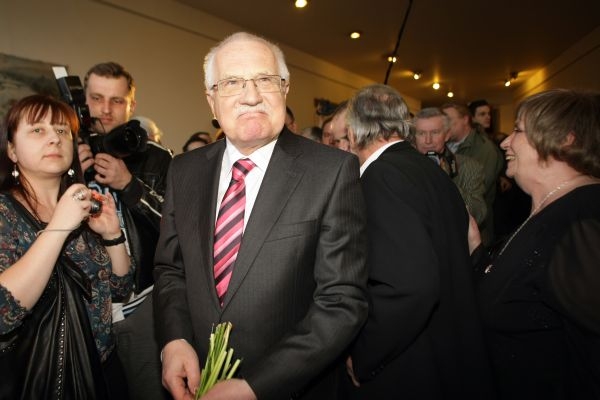 Prezident se diví, že K9 projednala změny v reformě na jediném jednání.