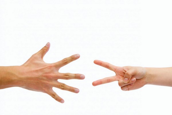 Žádná ze tří variant ve hře kámen, nůžky, papír není lepší než obě zbývající. U konkurenčních druhů je to podobné.