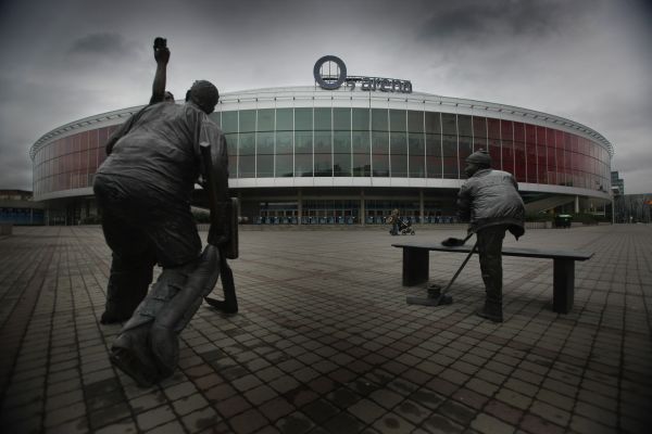 Věřitelé momentálně hrají o zpoplatnění dluhopisů, kterými Sazka financovala výstavbu O2 areny. 