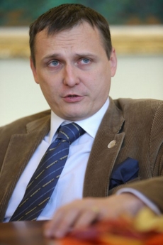 Ministr dopravy Bárta doufá v zodpovědnou debatu.