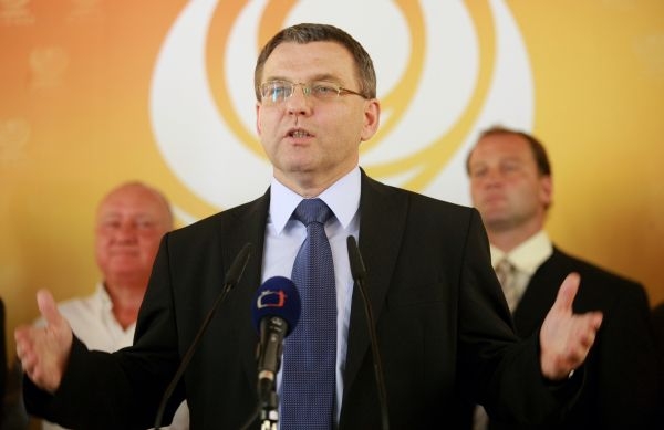 Lubomír Zaorálek se stal v druhém kole místopředsedou strany.