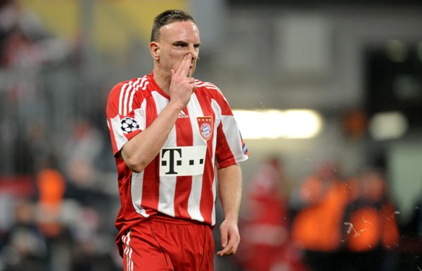 Bayern zachránil v závěru Ribéry.