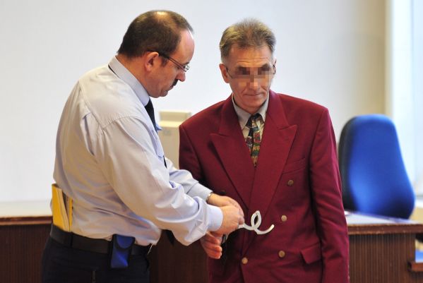 Detlef S. zneužíval vlastní i nevlastní dceru, s tou má sedm dětí.