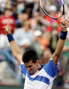 Novak Djokovič zažívá v posledních týdnech na kurtech jenom radost.