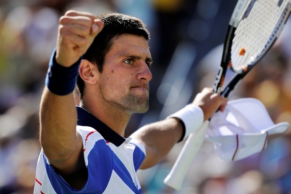Srbský tenista Novak Djokovič vyměnil kurt za křídla letadla.