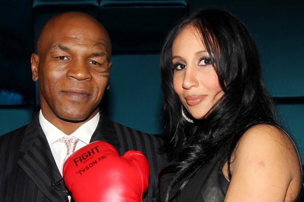 Mike Tyson přiletí ve středu do Prahy.