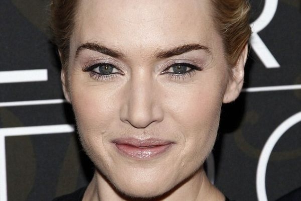 Kate Winsletová to přehnala s pudrem.