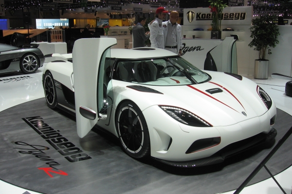 Koenigsegg Agera R na ženevském autosalonu budil mimořádnou pozornost.