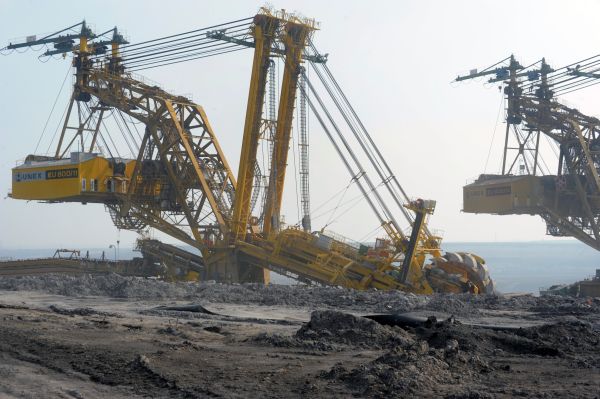 Skupina Czech coal lobbuje za prolomení limitů těžby, jinak přijde propouštění, hrozí odboráři. Skupina Czech coal lobbuje za prolomení limitů těžby, jinak přijde propouštění, hrozí odboráři.