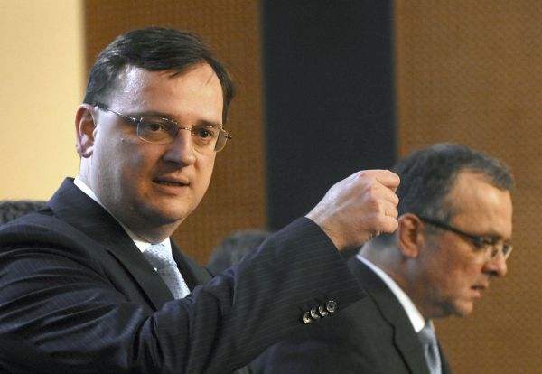 Premiér Petr Nečas a ministr financí Miroslav Kalousek. 