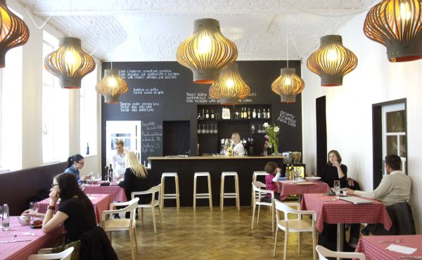 Interiér restaurace Peperoncino.