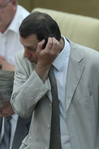 Někteří poslanci kodex obhajují a zdůrazňují, že by se měl vztahovat i na návštěvníky.