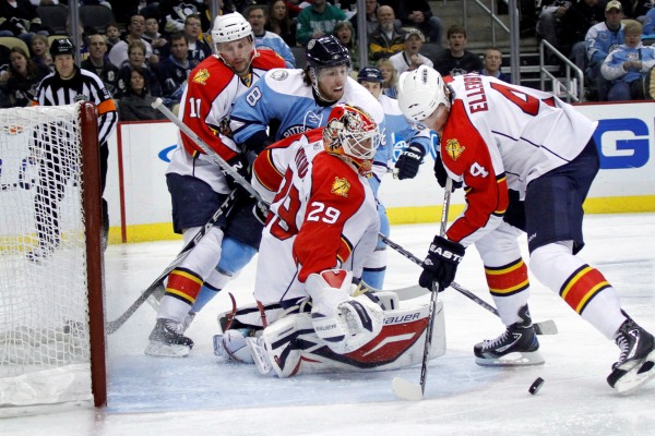 Tomáš Vokoun zápas s Pittsburghem kvůli bolavým zádům nedochytal.
