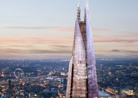 Mrakodrap Shard navrhl architekt Renzo Piano.