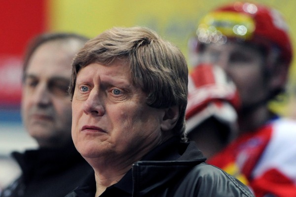 František Výborný bude nadále trénovat českobudějovické hokejisty. František Výborný bude nadále trénovat českobudějovické hokejisty.