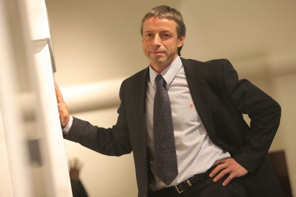 Pavel Bém sice chtěl opravu kašny uhradit, zřejmě kvůli pojistce nebude muset. Pavel Bém sice chtěl opravu kašny uhradit, zřejmě kvůli pojistce nebude muset.