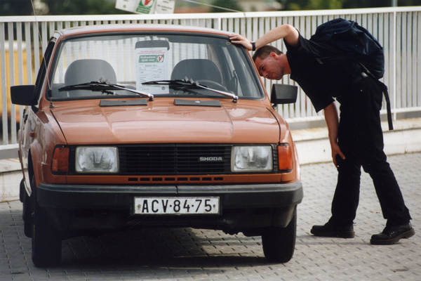 Škoda 105 L, jeden z vytoužených vozů dávné minulosti.