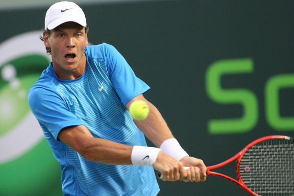 Tomáš Berdych v utkání s Rafaelem Nadalem. Tomáš Berdych v utkání s Rafaelem Nadalem.