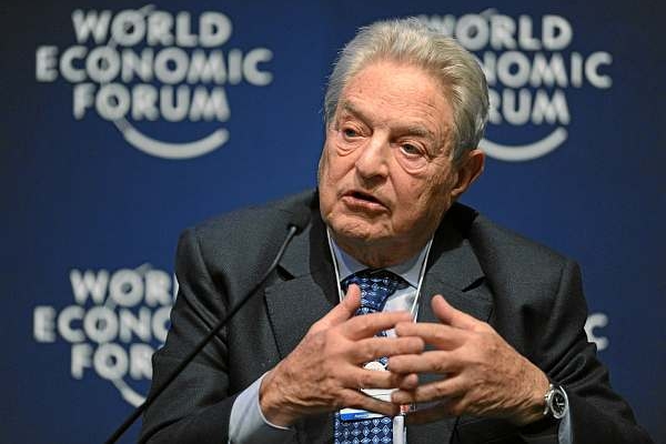 Investiční mág a miliardář George Soros na letošním Světovém ekonomickém fóru. Investiční mág a miliardář George Soros na letošním Světovém ekonomickém fóru.
