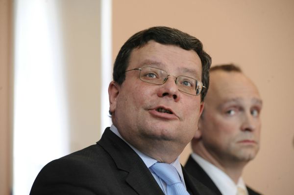 Ministr obrany Alexandr Vondra.