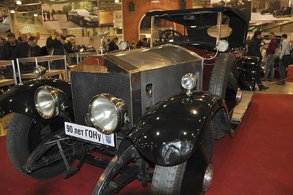 Rolls-Royce, jakým jezdil vůdce bolševické revoluce Lenin.
