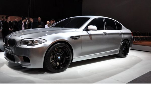 BMW M5 bude mít premiéru na autosalonu v Šanghaji.