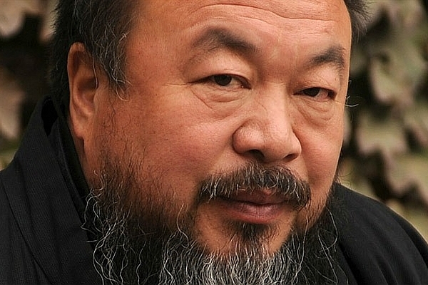 Aj Wej-Wej.