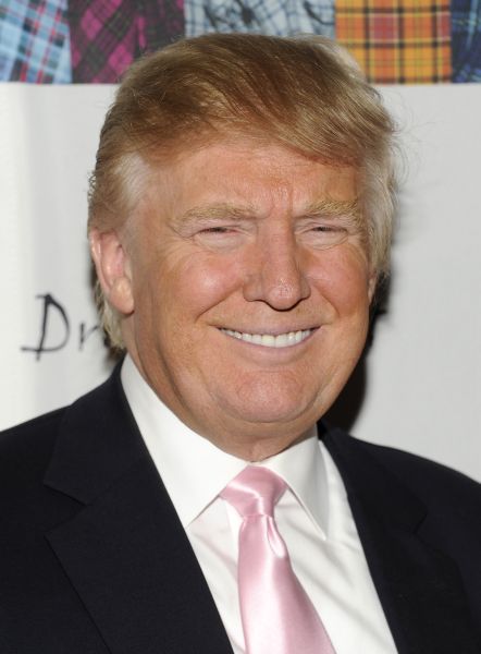 Donald Trump se domnívá, že se prezident narodil mimo USA. Donald Trump se domnívá, že se prezident narodil mimo USA.