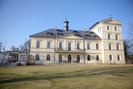 Hotel Chateau Mcely, kde se odehrálo tajné jednání.