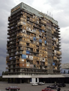 Hotel v centru Tbilisi sloužil dlouhá léta jako ubytovna pro uprchlíky z Abcházie.