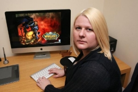 Náruživí hráčí nejsou jen náctiletí hoši. Susie Hamptonová (24) z Anglie se těžce zbavuje závislosti na World of Warcraft.