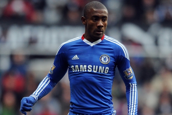 Útočník Chelsea Salomon Kalou.