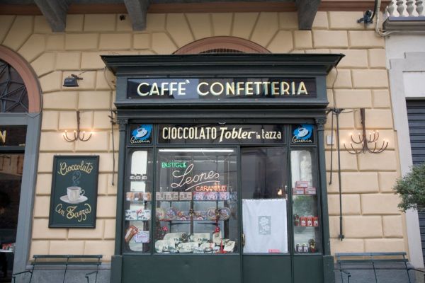 Slavná turínská cukrárna Caffe Confetteria al Bicerin.