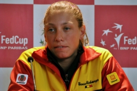 Největší zbraň Belgie - Yanina Wickmayerová.
