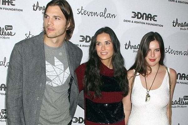 Ashton Kutcher, Demi Mooreová a její dcera Scout.