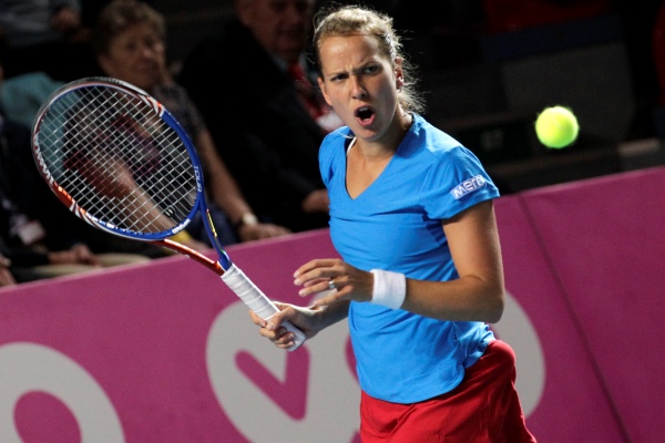 Barbora Záhlavová-Strýcová možná v neděli nastoupí ke dvěma utkáním. Barbora Záhlavová-Strýcová možná v neděli nastoupí ke dvěma utkáním.