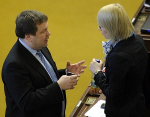 Petr Tluchoř (ODS) a nezávislá poslankyně Kristýna Kočí.