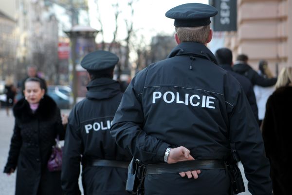 Policie pátrala po dvou dětech z Prahy (ilustrační foto). Policie pátrala po dvou dětech z Prahy (ilustrační foto).