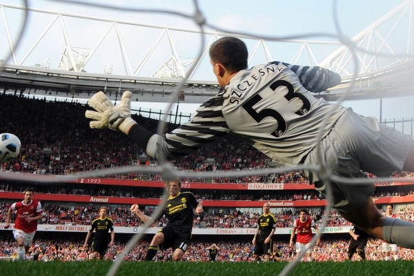 Arsenal pravděpodobně přišel o naději na titul. Arsenal pravděpodobně přišel o naději na titul.